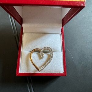 10 K genuine, diamond heart pendant